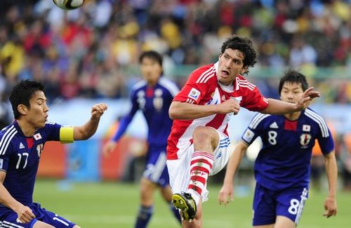 2010年日本vs巴拉圭的相关图片