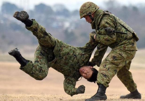 中国现代士兵vs日本士兵视频的相关图片