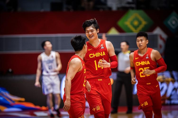 中国男篮vs印尼的相关图片
