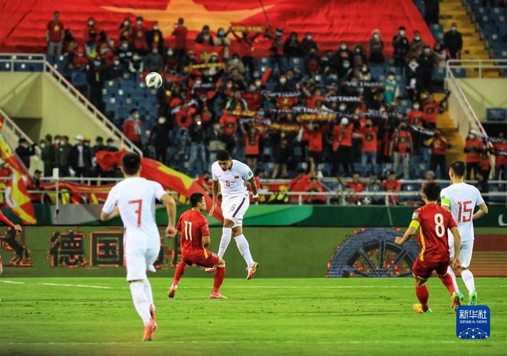 中国男足vs越南观众视频的相关图片