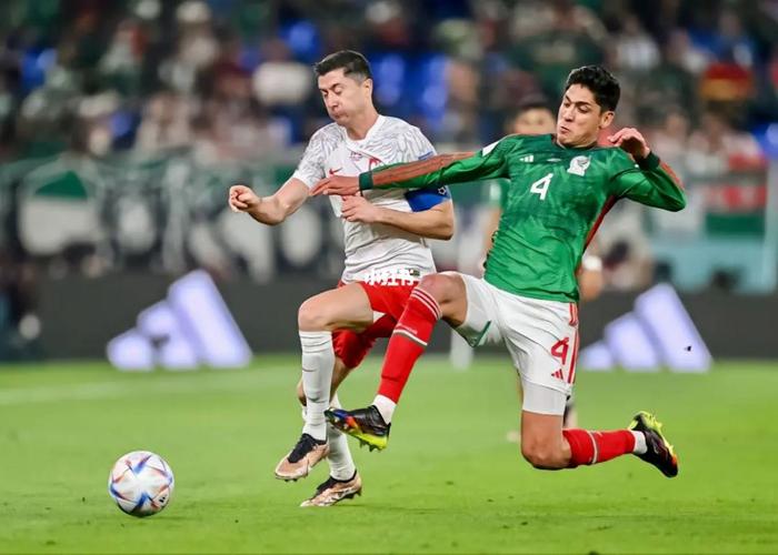 波兰vs墨西哥开球直播视频的相关图片